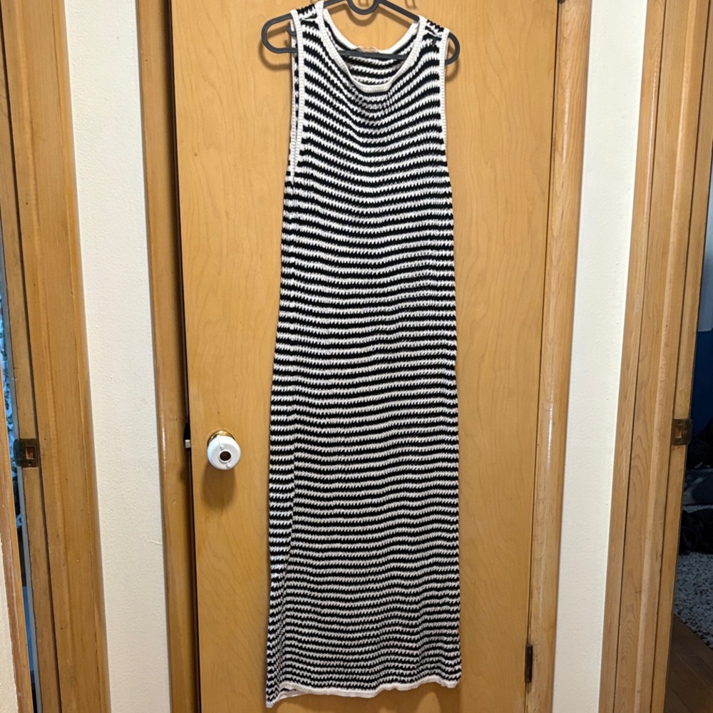 Abercrombie & Fitch Black and White Striped Midi Dress